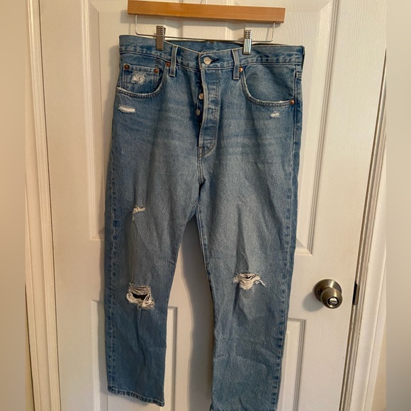 Levi’s 501 Ripped Jeans - Picture 1 of 7